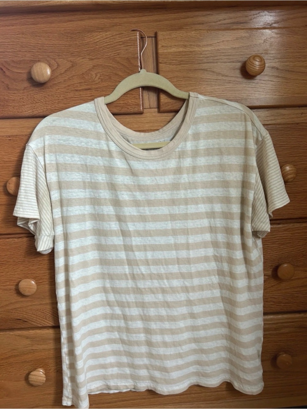 Size xs American Eagle tee